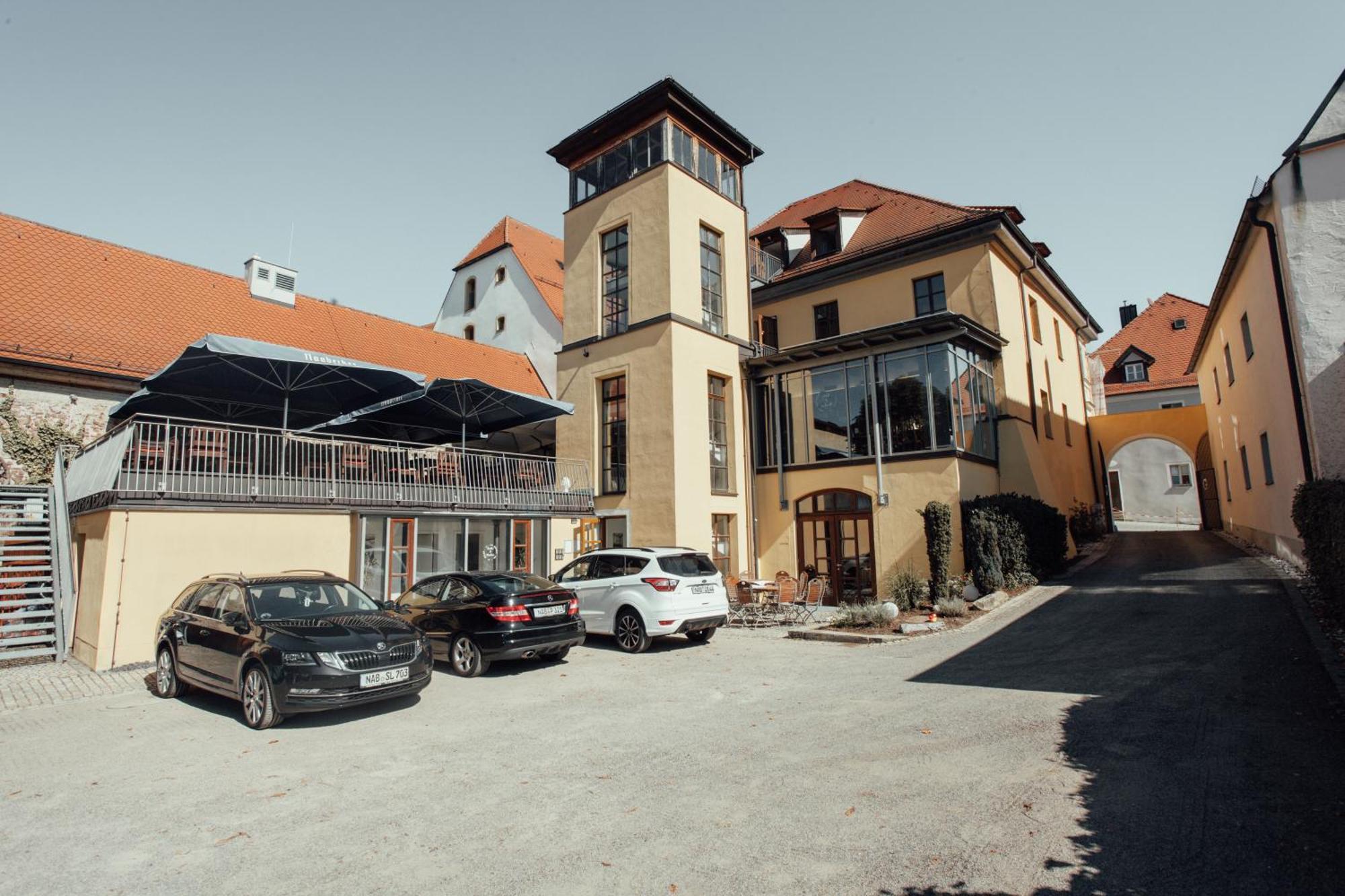 Hotel "Alter Pfarrhof" Nabburg Exteriör bild